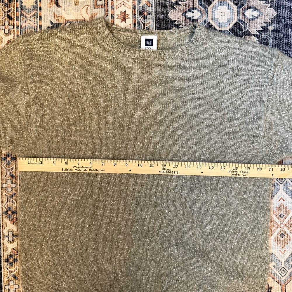 GAP Men’s Heathered Green Wool Crewneck Long Sleeve Sweater Size Medium - Picture 7 of 9
